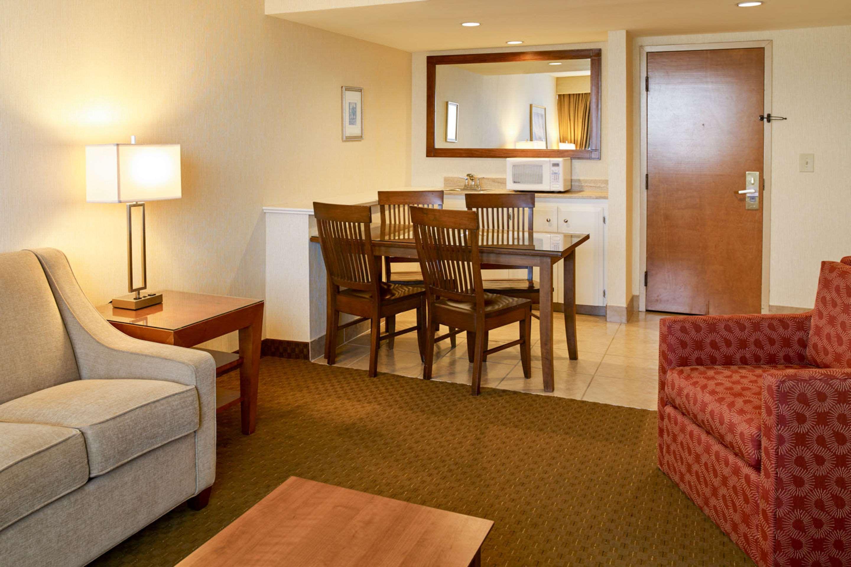 Clarion Hotel Airport Portland Extérieur photo